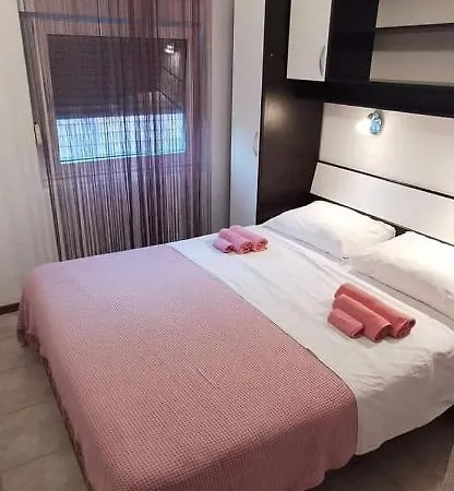 Apartment Martina & Stari Dom *