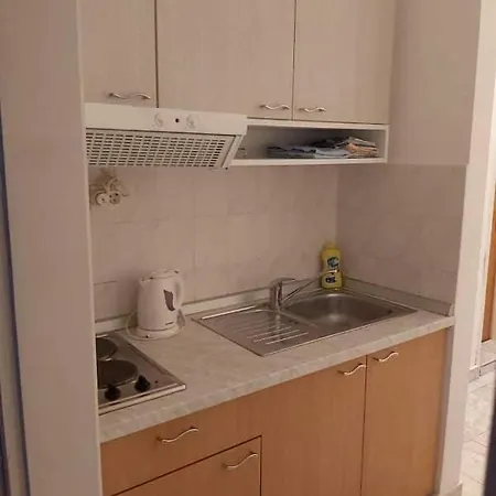 Martina & Stari Dom Apartment Klek